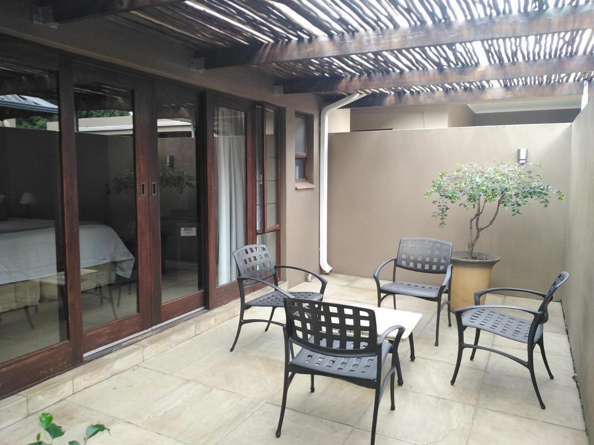 Acacia Guest House Mbombela Exterior foto