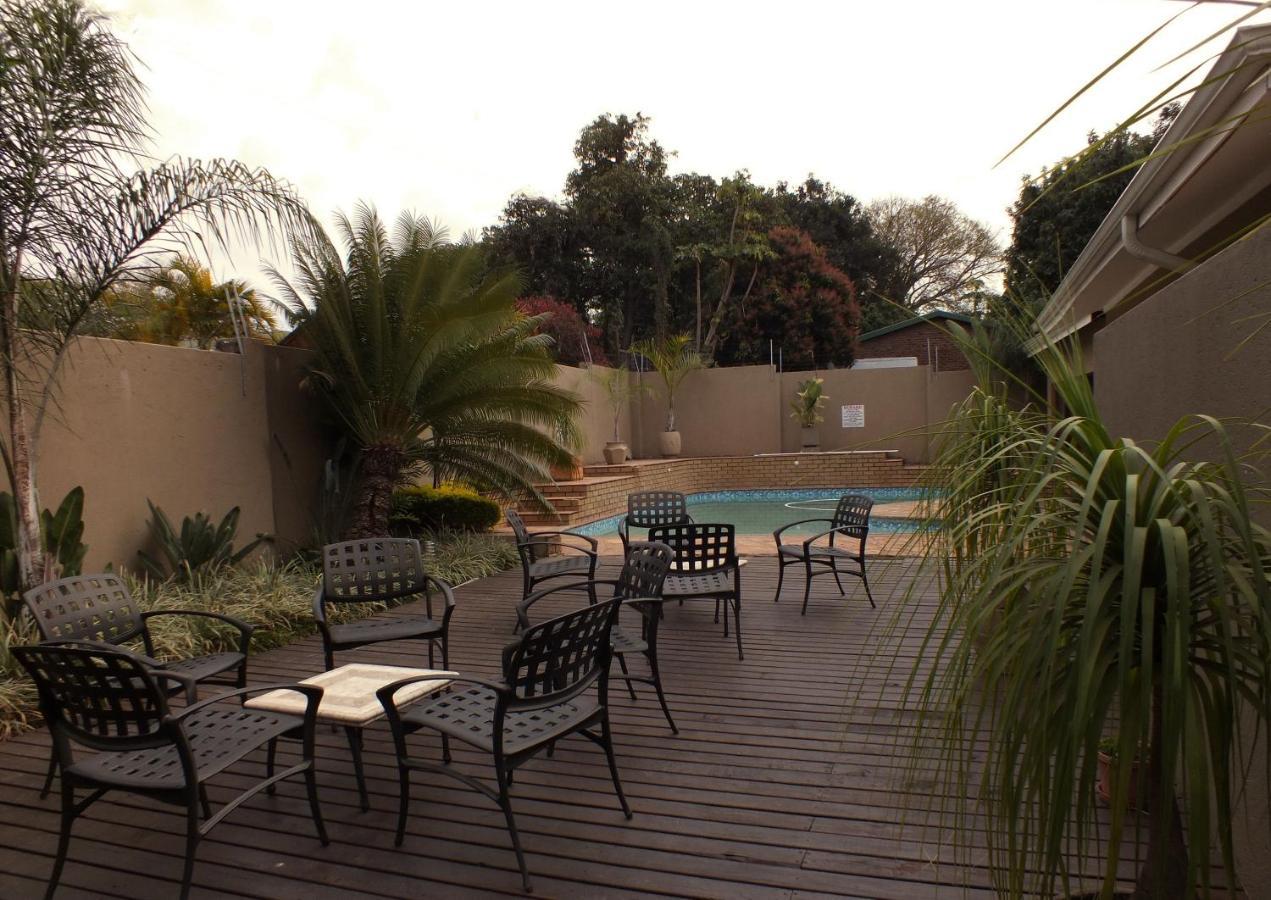Acacia Guest House Mbombela Exterior foto