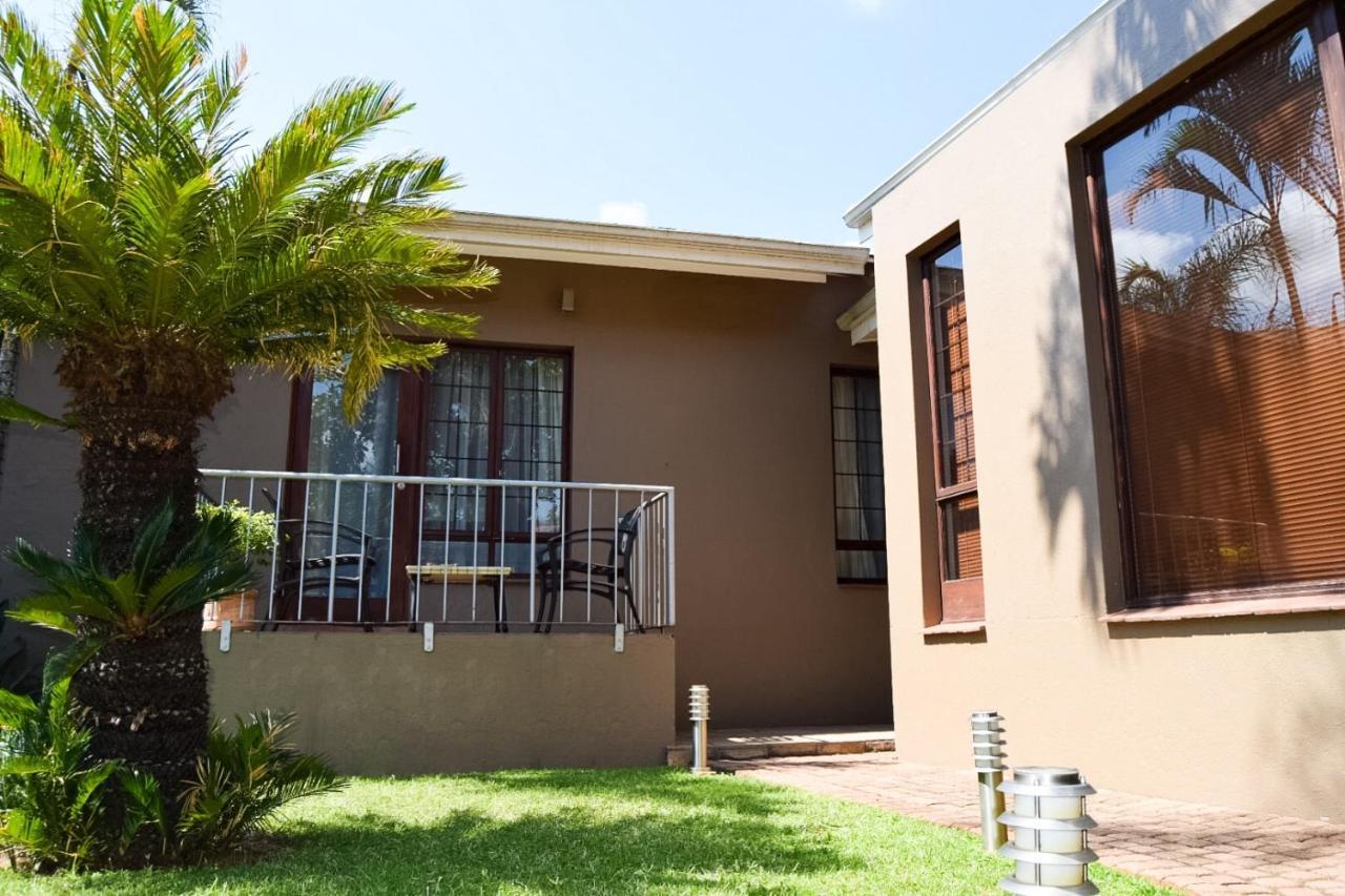 Acacia Guest House Mbombela Exterior foto